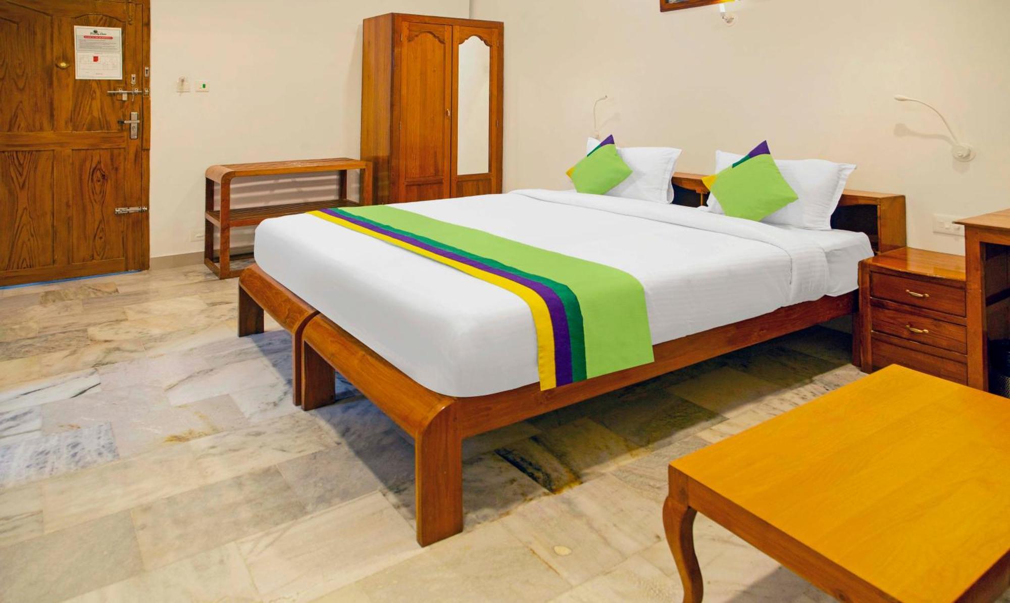 Treebo Kumily Gate Thekkady, Periyar National Park Hotell Exteriör bild