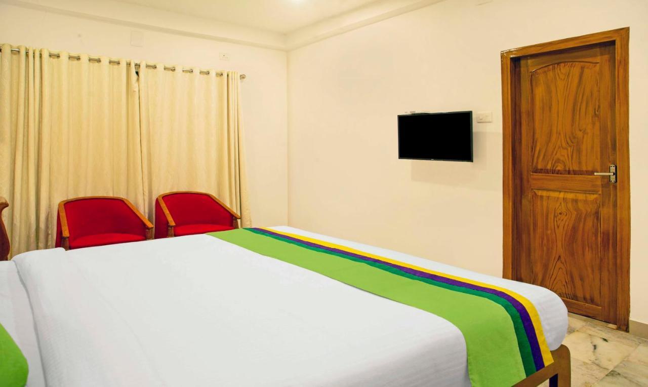 Treebo Kumily Gate Thekkady, Periyar National Park Hotell Exteriör bild